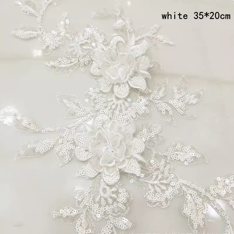 Sewing Embroidery Fabric - Wielobarwne cekiny, trójwymiarowe naszywki z haftem