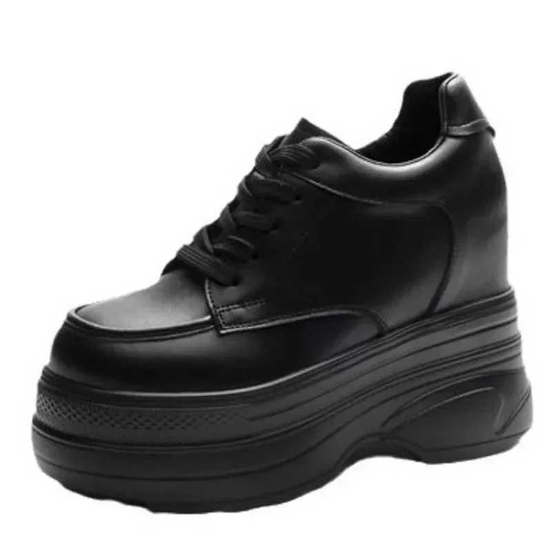 Nowe damskie sneakersy ze skór – Sewing Latex recenzja i cena