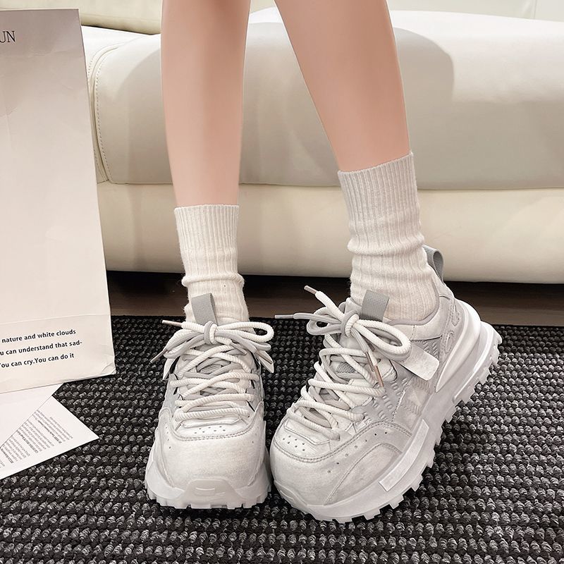 Jesienne, vintage'owe, masywne – Sewing Latex recenzja i cena