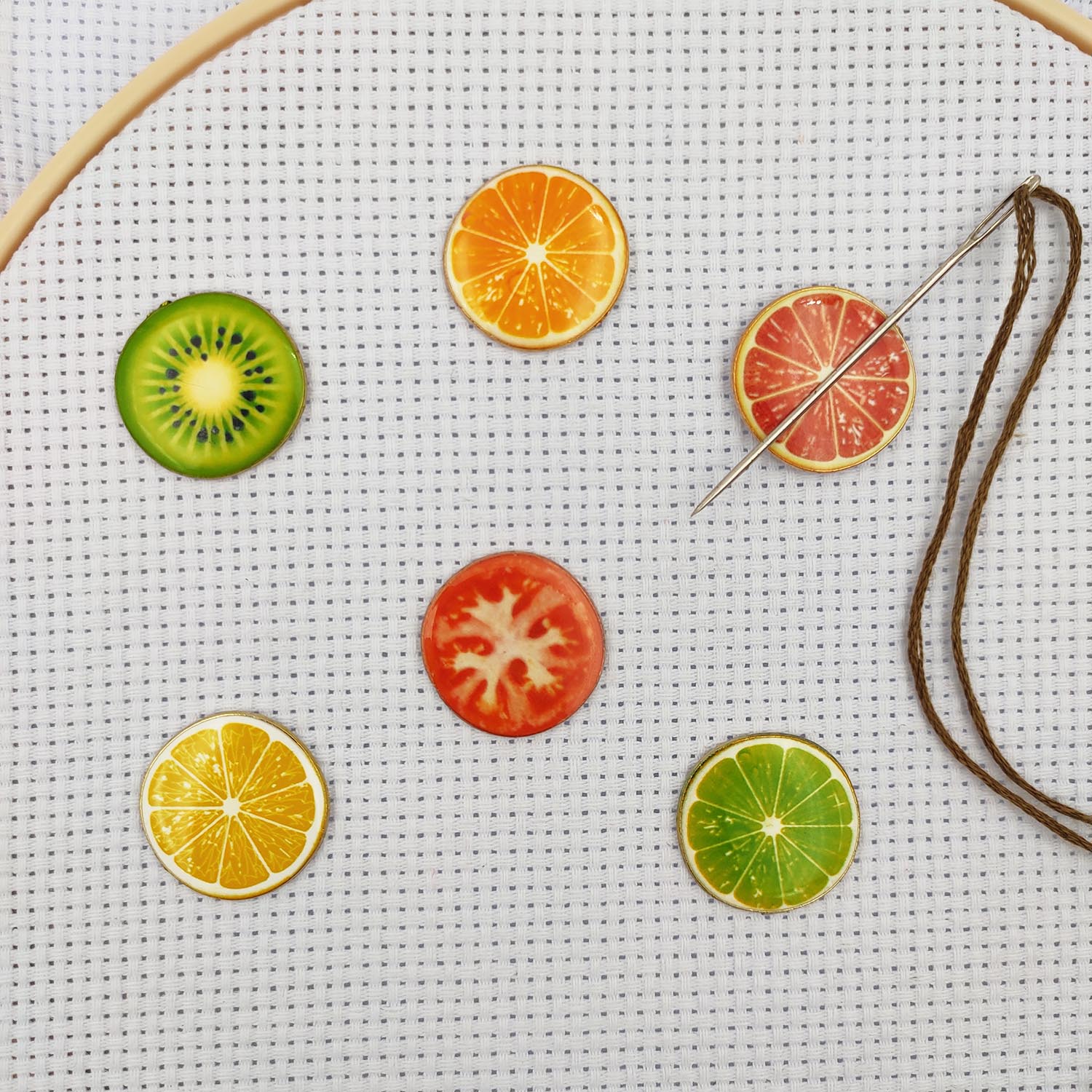 Magnetyczny przybornik na igły – Sewing Pin Cushion recenzja i cena
